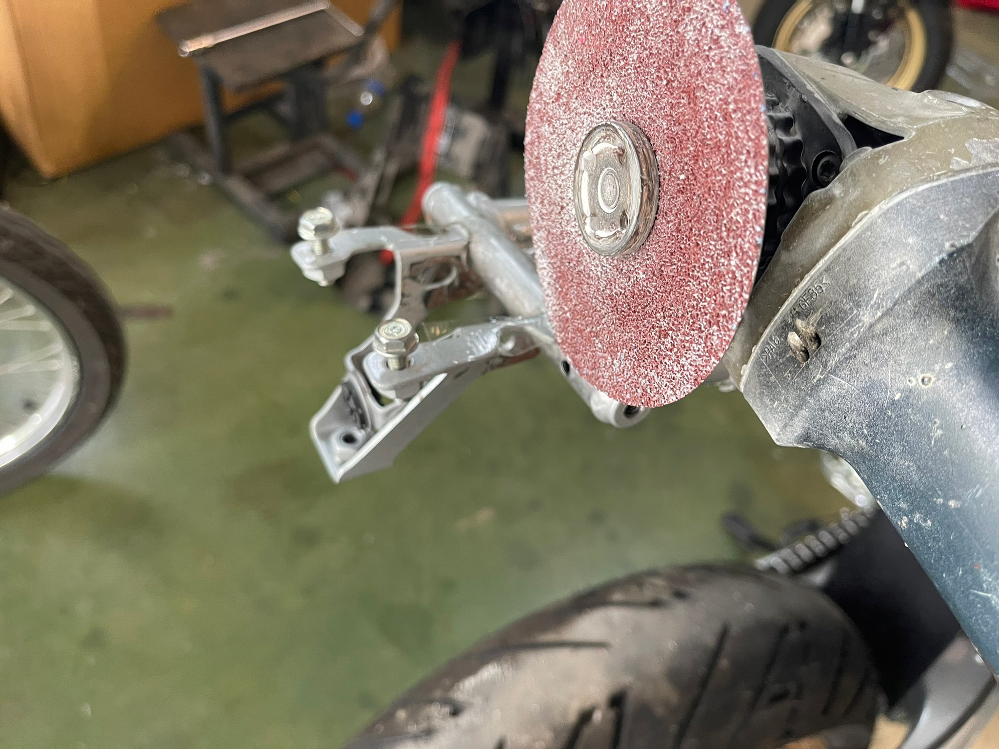 ชุดเซ็ทแผ่นปิดท้าย CRF300L MOTOZAAA พัอมท้ายสั้น Under Tray Tail CRF300L combo set 3900฿