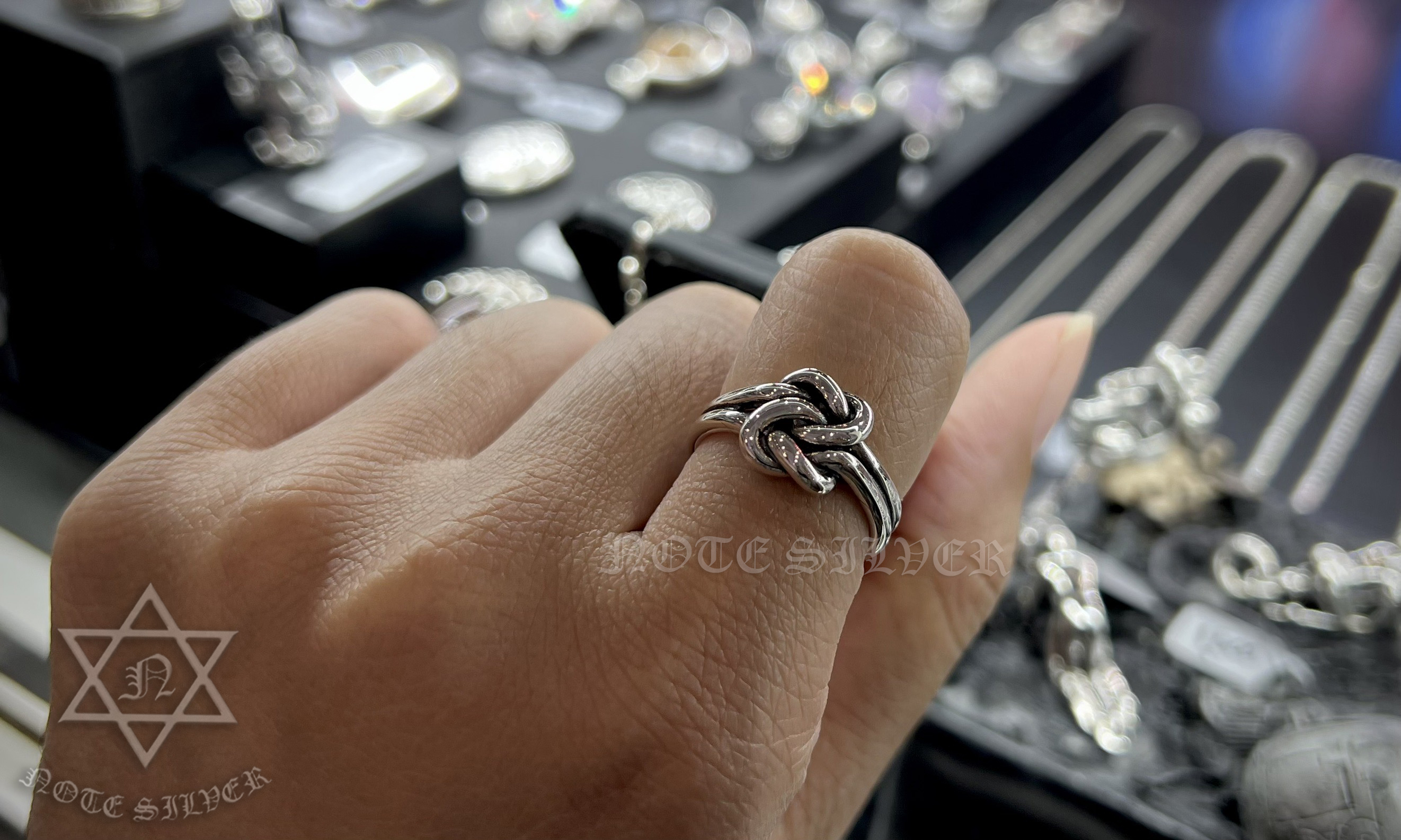 แหวนลายถักตะกร้อ ลายเส้นใหญ่หนา ลายคมสวย Sterling Silver 925 NSRG2983