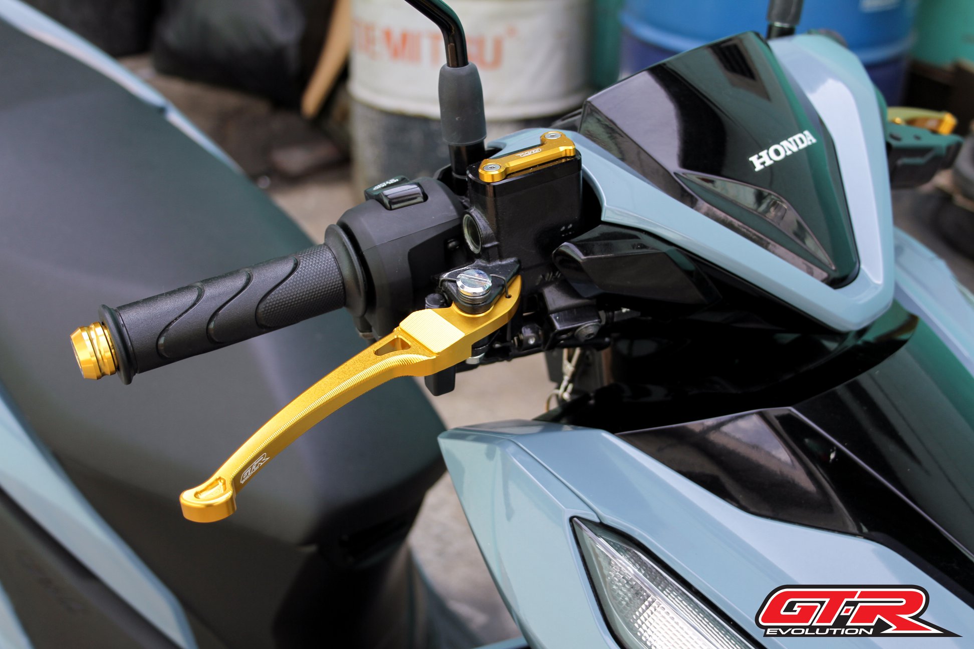 มือเบรค GTR CLICK-125I CLICK-150I ปี2018 ราคา700 สีแดง ทอง น้ำเงิน ดำ