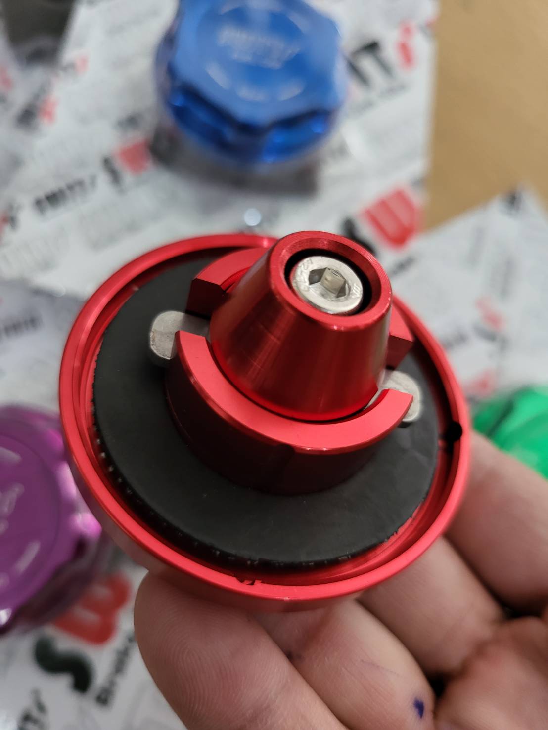 ฝาถังน้ำมัน SWITS ใส่ทุกรุ่น สี แดง น้ำเงืน ม่วง เขียว