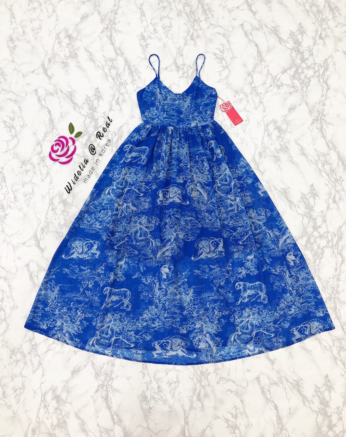 Maxi dress แม็กซี่เดรสสายเดี่ยวแสนสวย