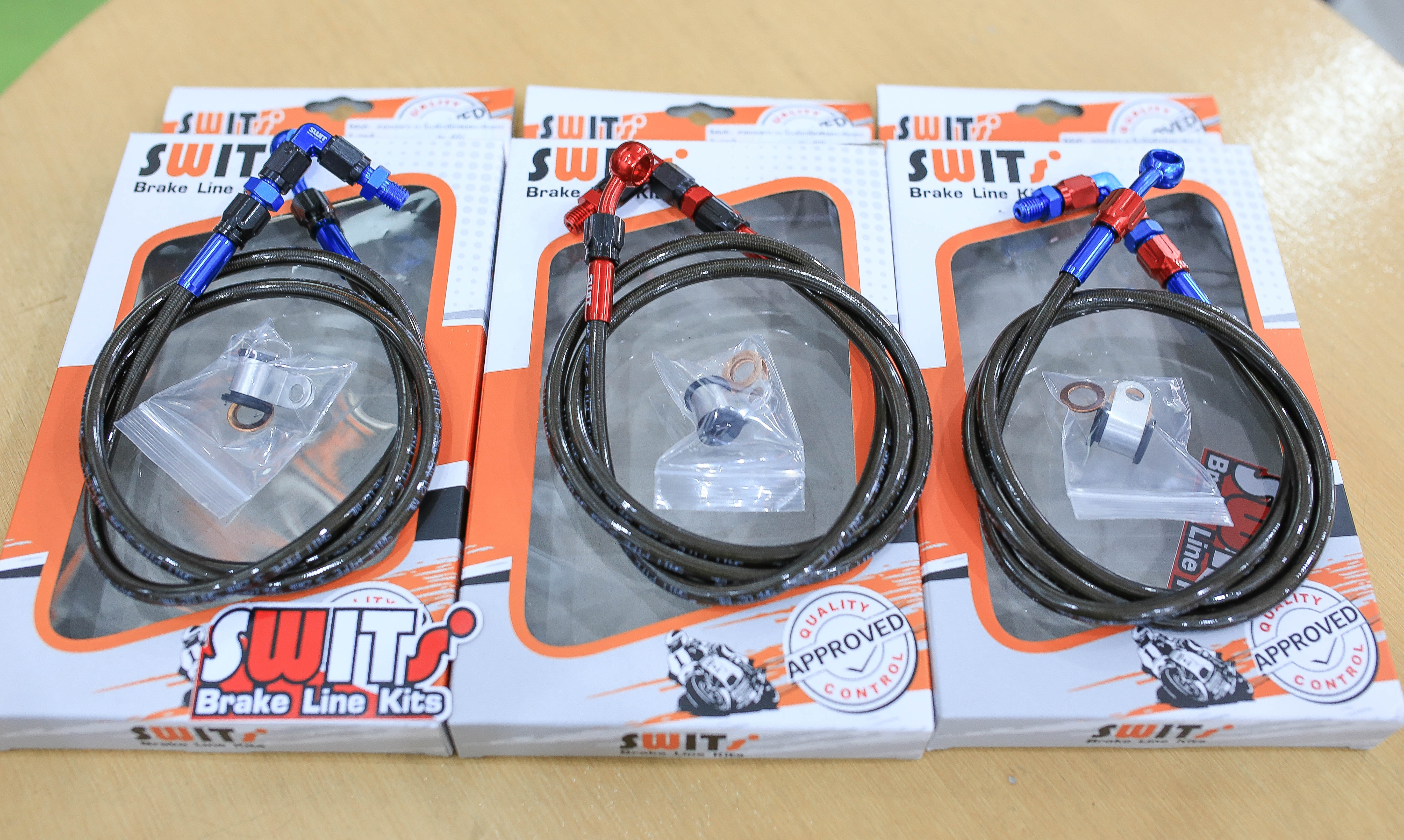 สายเบรค Swits ใส่ Honda lead มี 3 สี