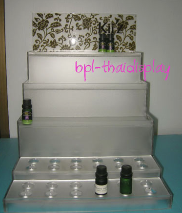 ชั้นวางสินค้า โชว์ขวดน้ำหอม ทำจากอะครีลิคซาติน พร้อมติดงานพิมพ์โลโก้ตามที่คุณต้องการ