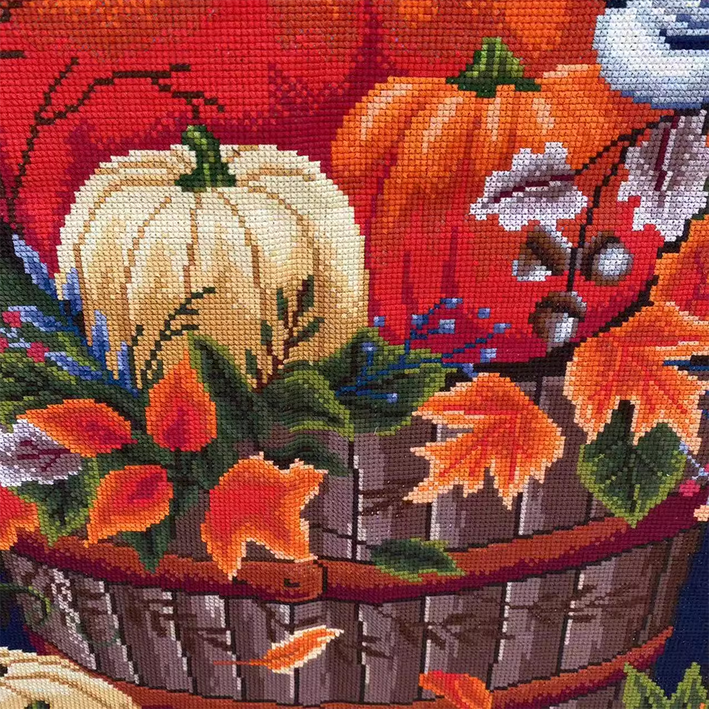 bird-1025 *สินค้าหมด* ชุดปักครอสติช ลายคู่นกน้อยกับฟักทอง (ปักเต็มผืนผ้า ไม่มีเดินเส้น ผ้า11CTพิมพ์ลาย ปัก 3 เส้นเล็ก) ขนาด 53*70 ซม.ผ้าครอสติช 11CTพิมพ์ลายปักบนผ้า ไหมคอตตอน 36 สี ผังลาย เข็ม