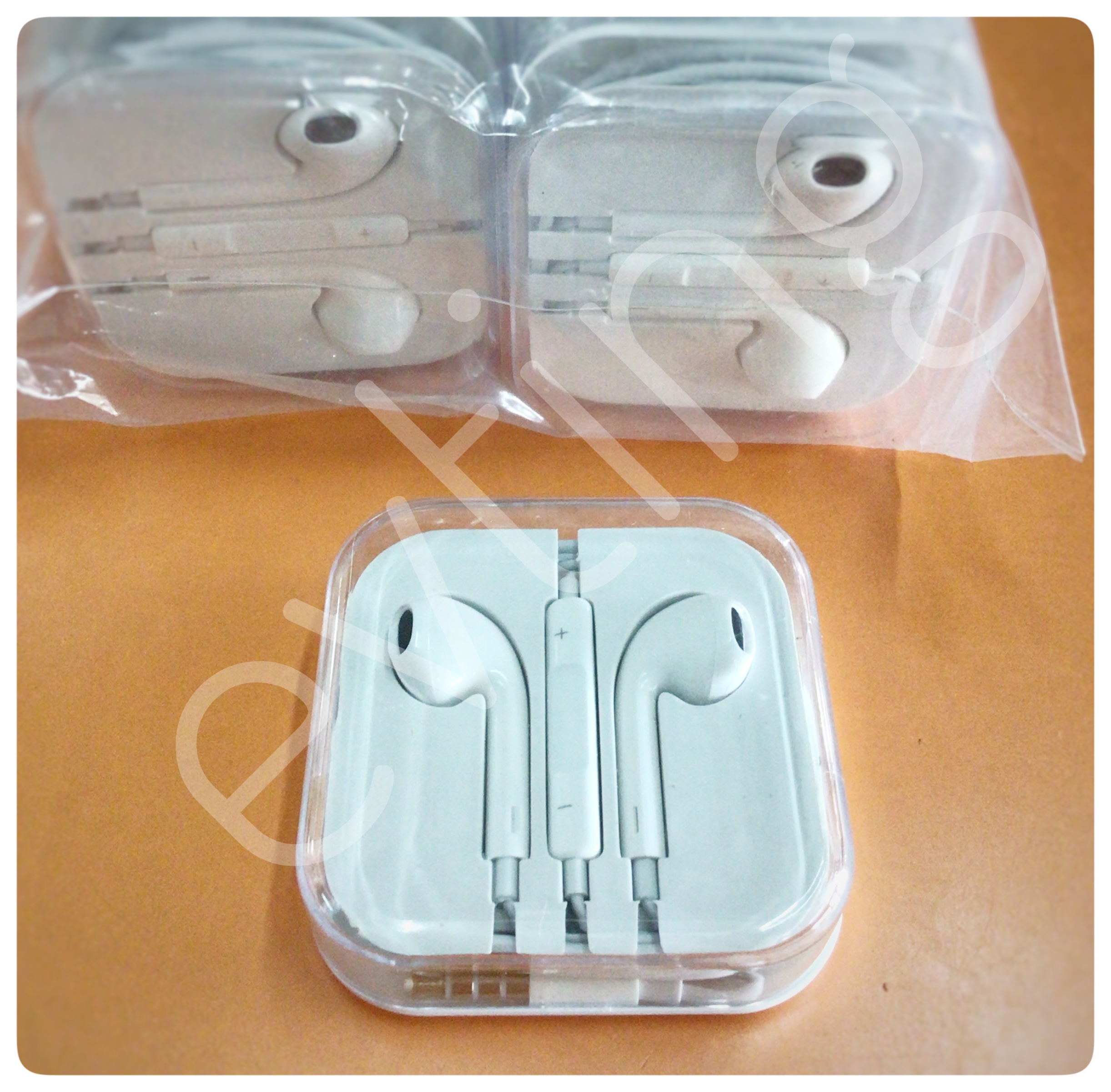 ชุดหูฟัง 20 บาท ตลับใส (1*12)