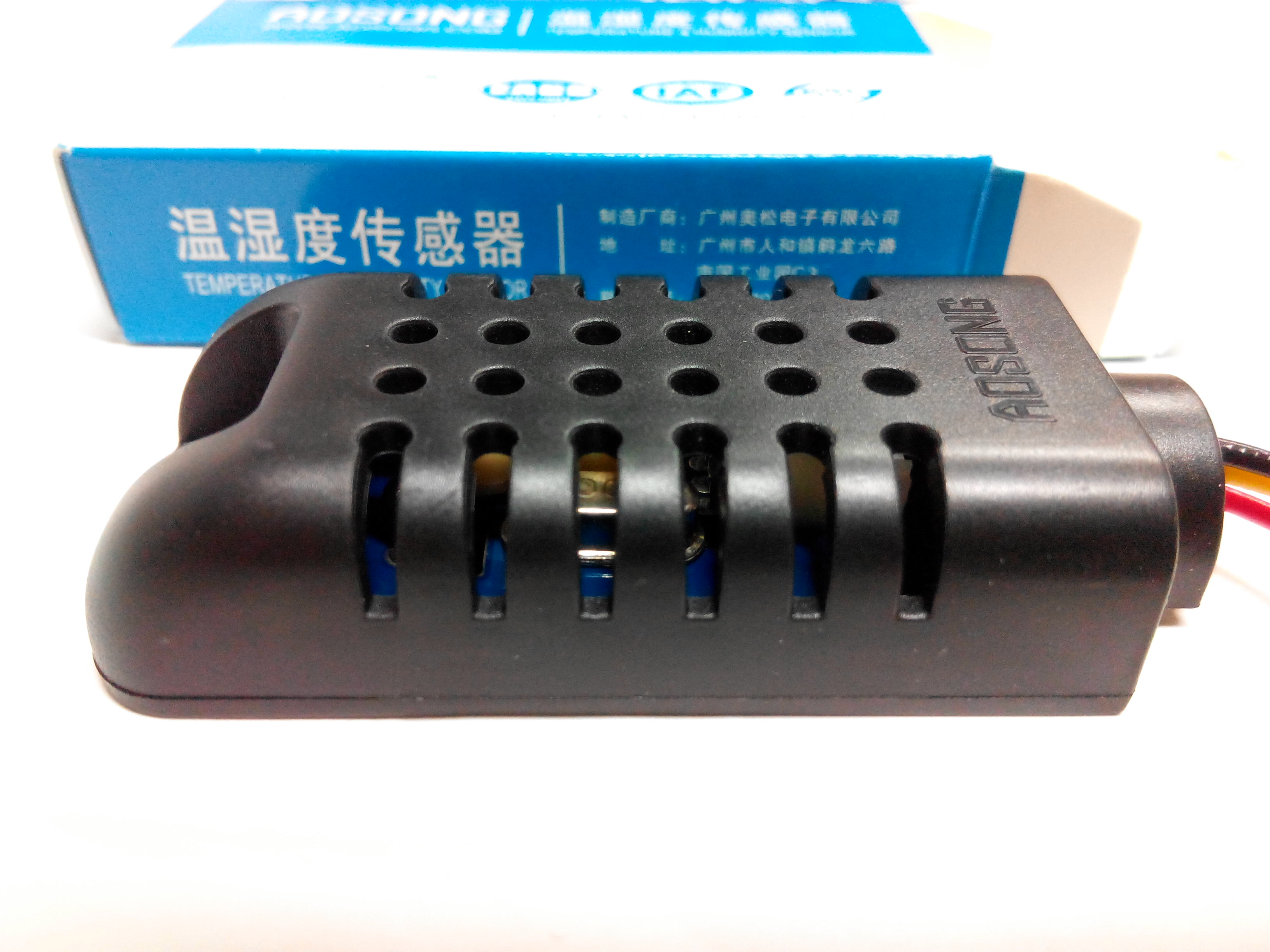 DHT21 / AM2301 humidity & temperature sensor module