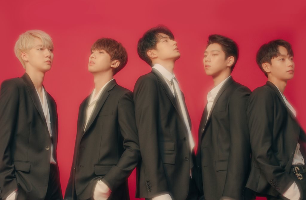 [PRE-ORDER] {อัลบั้มไซน์ทั้งวง} KNK - 2nd Single Album "GRAVITY"