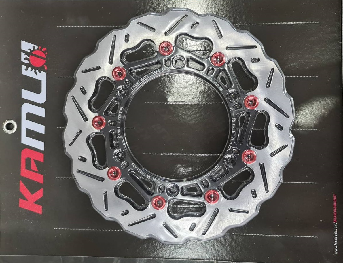 จานดิสเบรคหน้าและจานดิสเบรคหลัง Kamuii All new Forza 300/350 จานดิสเบรคหน้า 300 mm Kamuii : 3500.- จานดิสเบรคหลัง 245 mm Kamuii : 3200.-