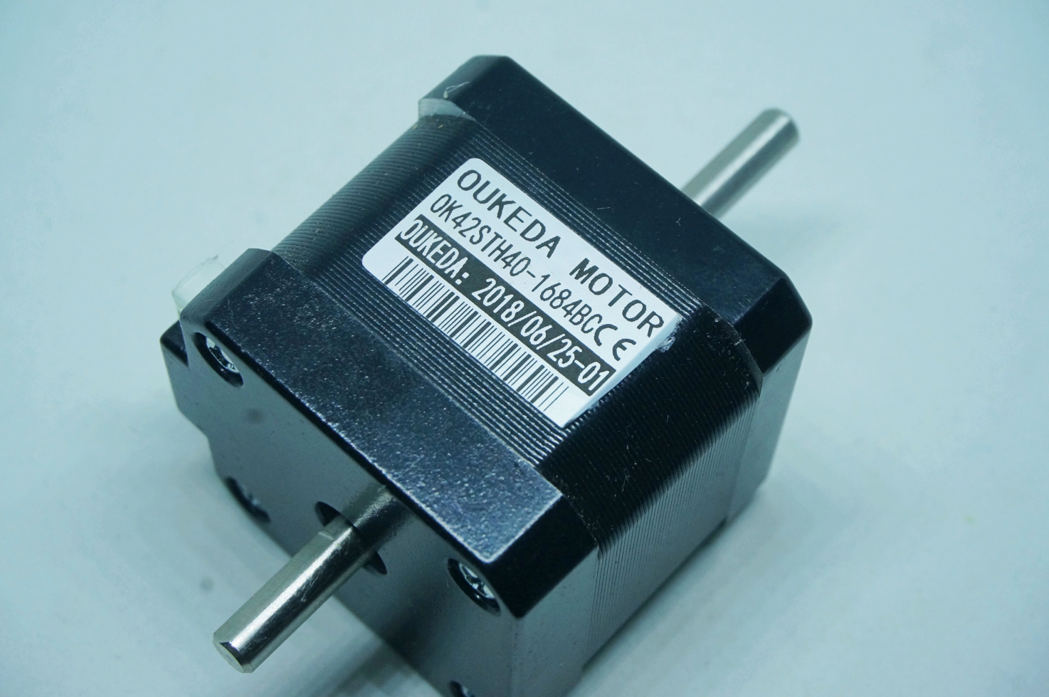 OUKEDA Nema17 Stepper Motor 1.8° แรงบิด 40 N.cm (เพลาสองแกน)
