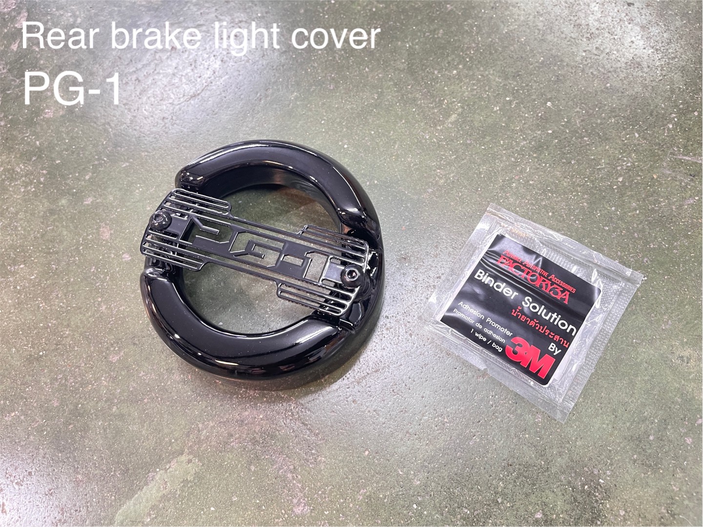 PG-1 1.) ครอบไฟหน้า Headlight cover. 1,590฿ 2.) ครอบไฟเบรค Rear brake light cover. 1,290฿ 3.) ชิวหน้า V1 Headbrand Windshield V1 1,590฿ 4.) กาบ อกบังหัวฉีด Side fairing cover. 1990฿ 5.) กันลาย V1 Mid frame protector. 1990฿ 6.) ชุดบังโคลนหน้าScrambler Full