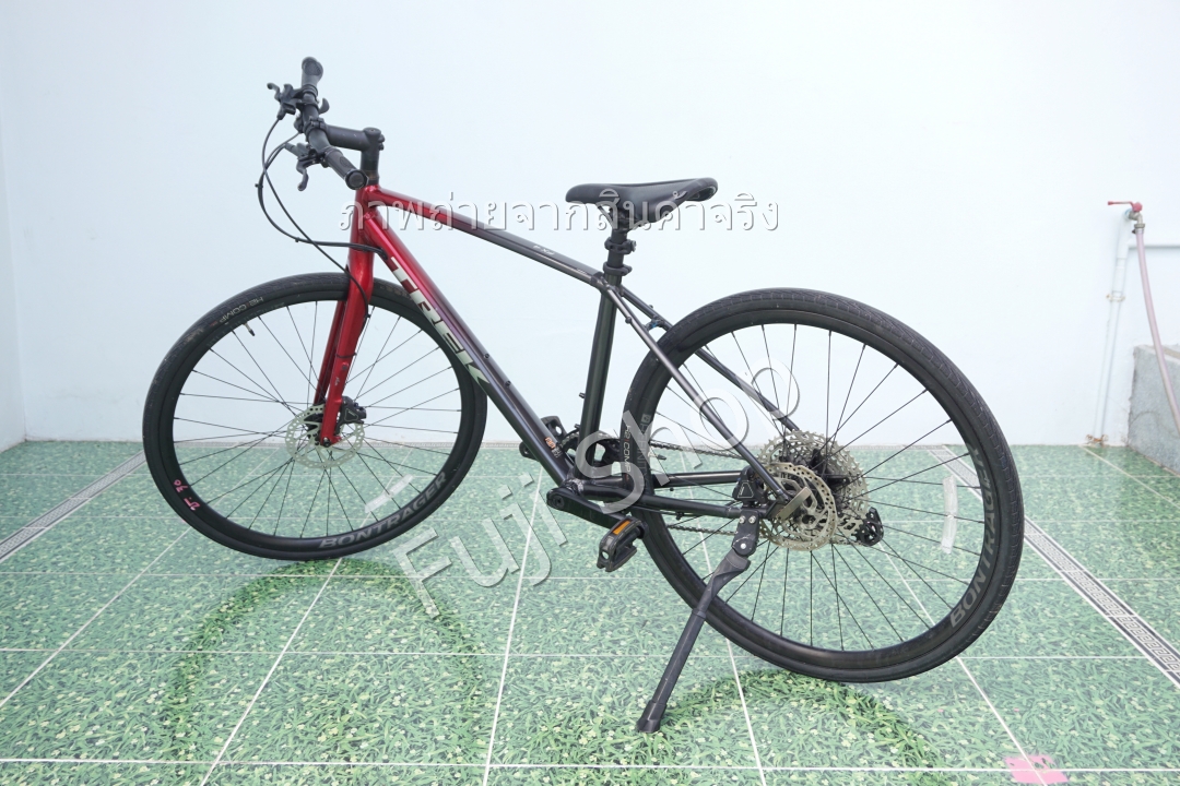 จักรยานไฮบริดญี่ปุ่น - ล้อ 700 mm. - มีเกียร์ - อลูมิเนียม - Disc Brake - TREK FX 4 - สีแดง [จักรยานมือสอง]