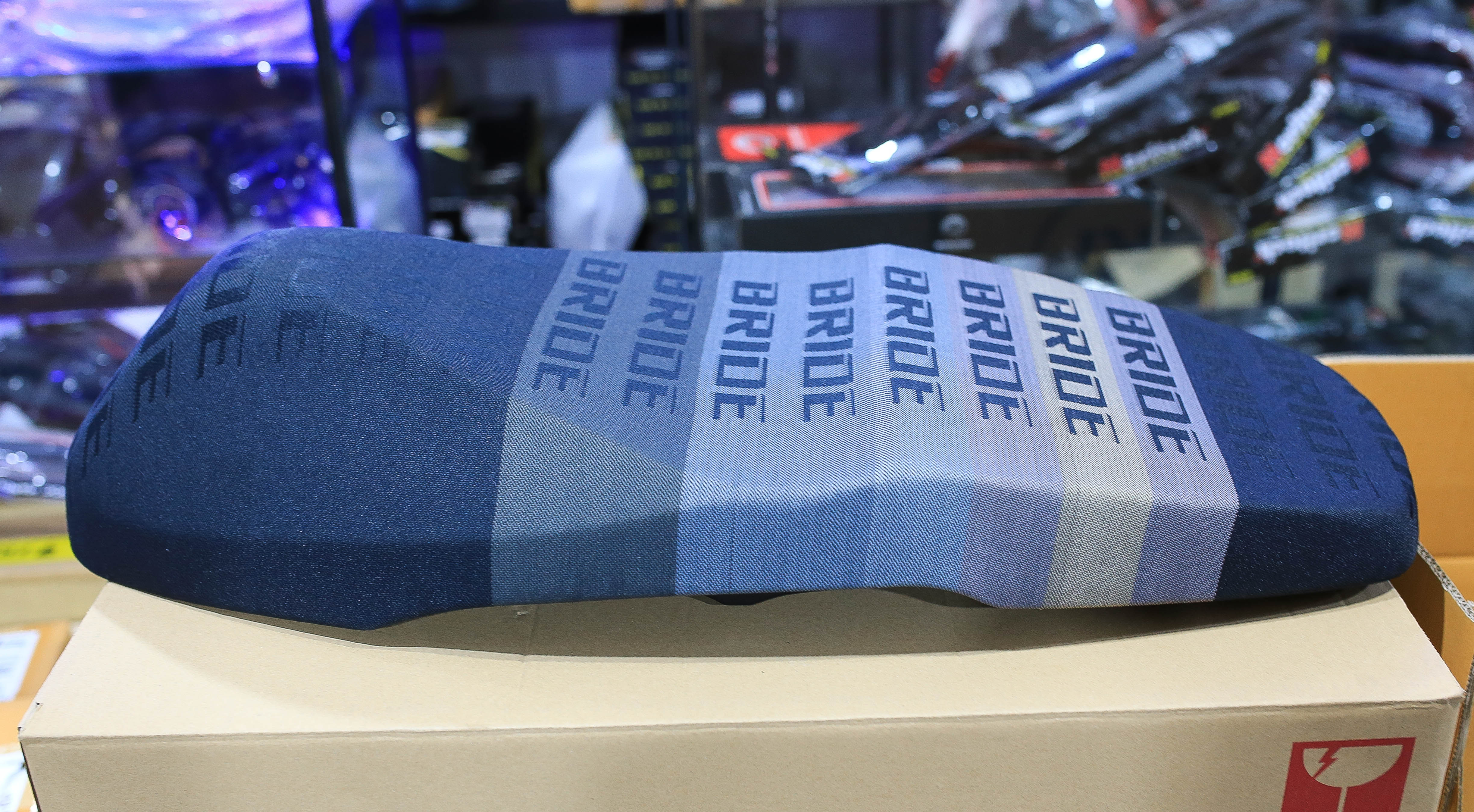 เบาะ LEAD 125 ปาด2ตอนผ้าเรดเดอร์ด้ายแดง-ผ้าเบาะbride หน่อยวัดด่าน โครงแท้