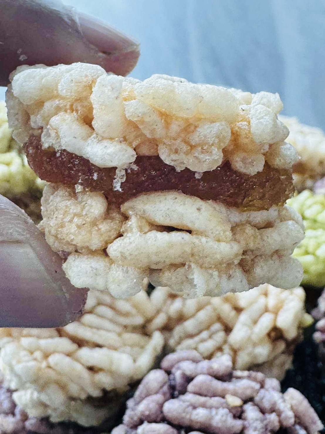 ข้าวแต๋น ใส้สับปะรด 1ลัง(30แพค)