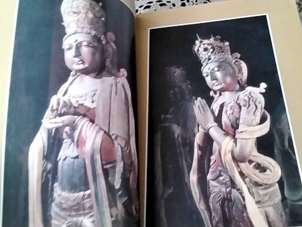 เบญจมหาโพธิสัตว์ และ กฤษดาภินิหาร กวนอิม