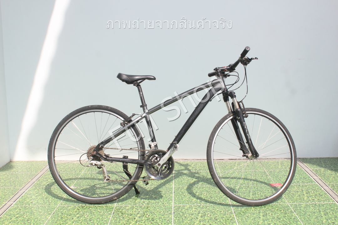 จักรยานไฮบริดญี่ปุ่น - ล้อ 700c - มีเกียร์ - อลูมิเนียม - Specialized Crosstrail - ดำ [จักรยานมือสอง]