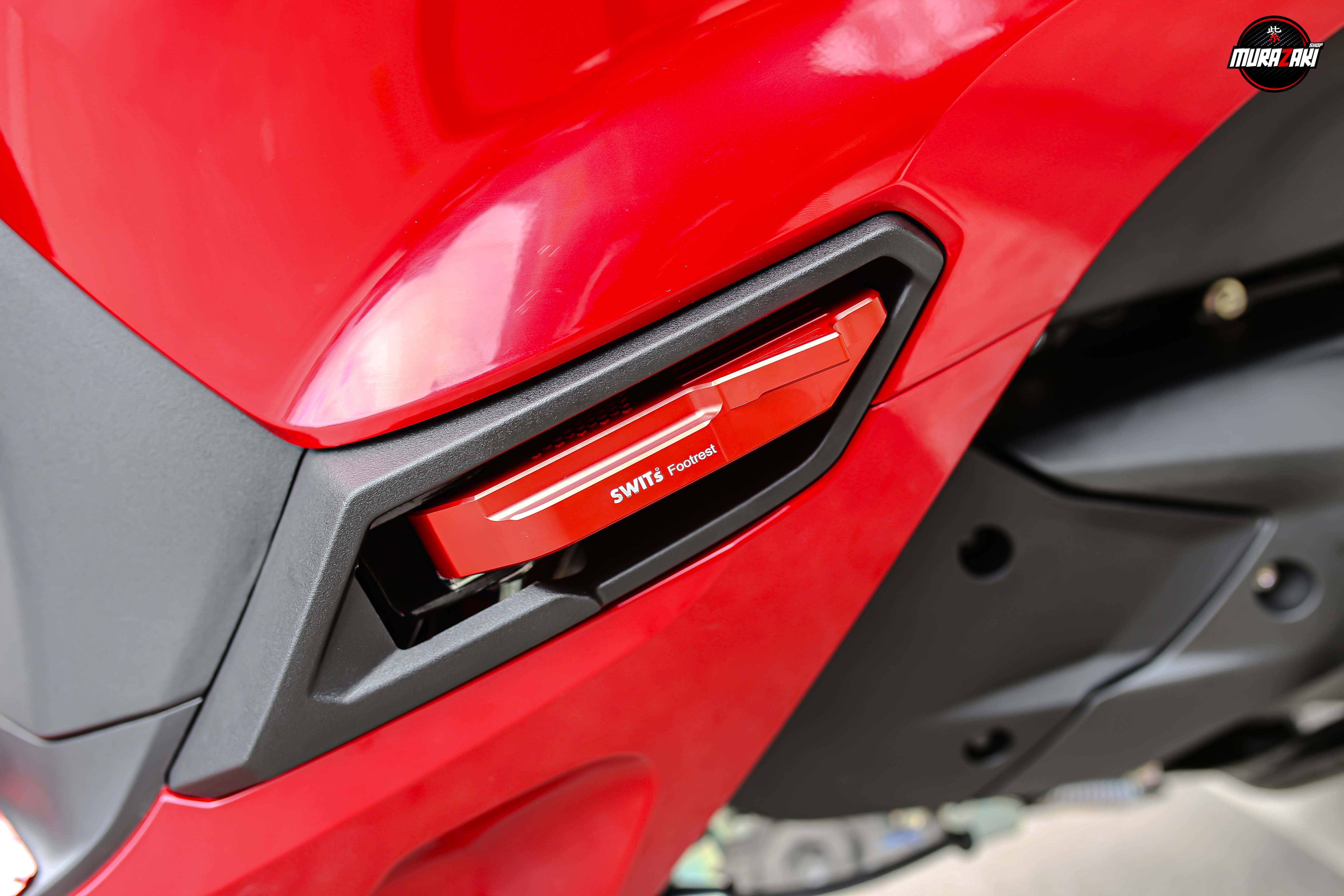 พักเท้าหลัง SWITS /CNC GIORNO125