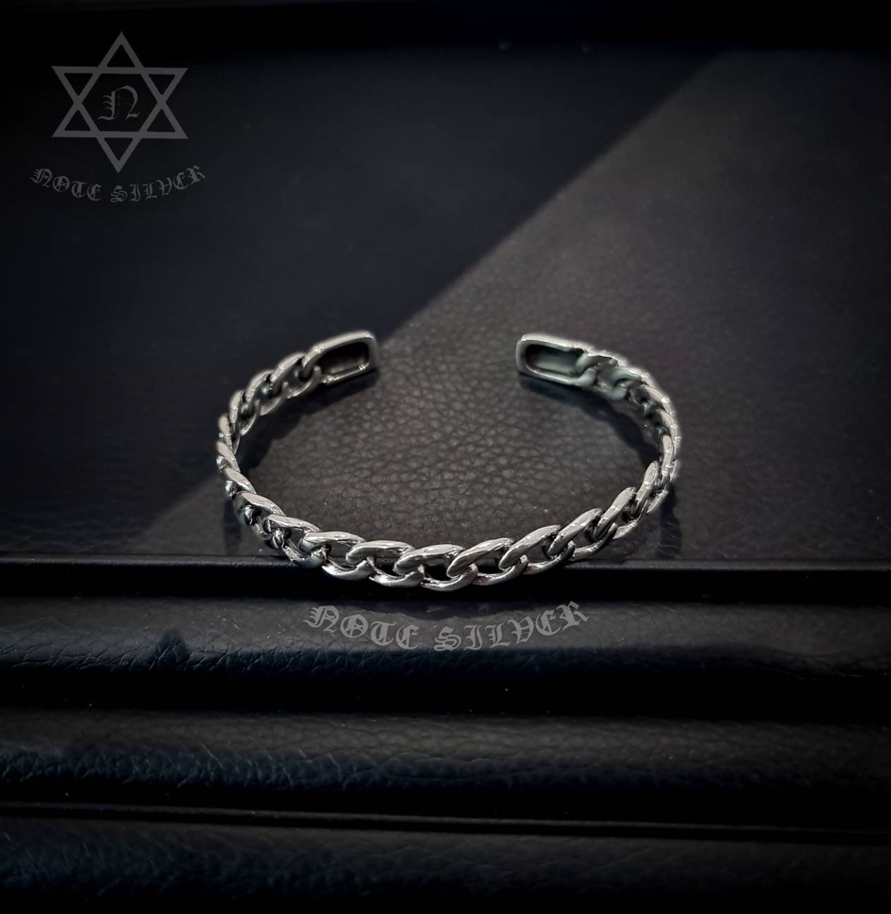 กำไลเงินแท้ตัวซีลายเหลด Sterling Silver 925 NSBL3412