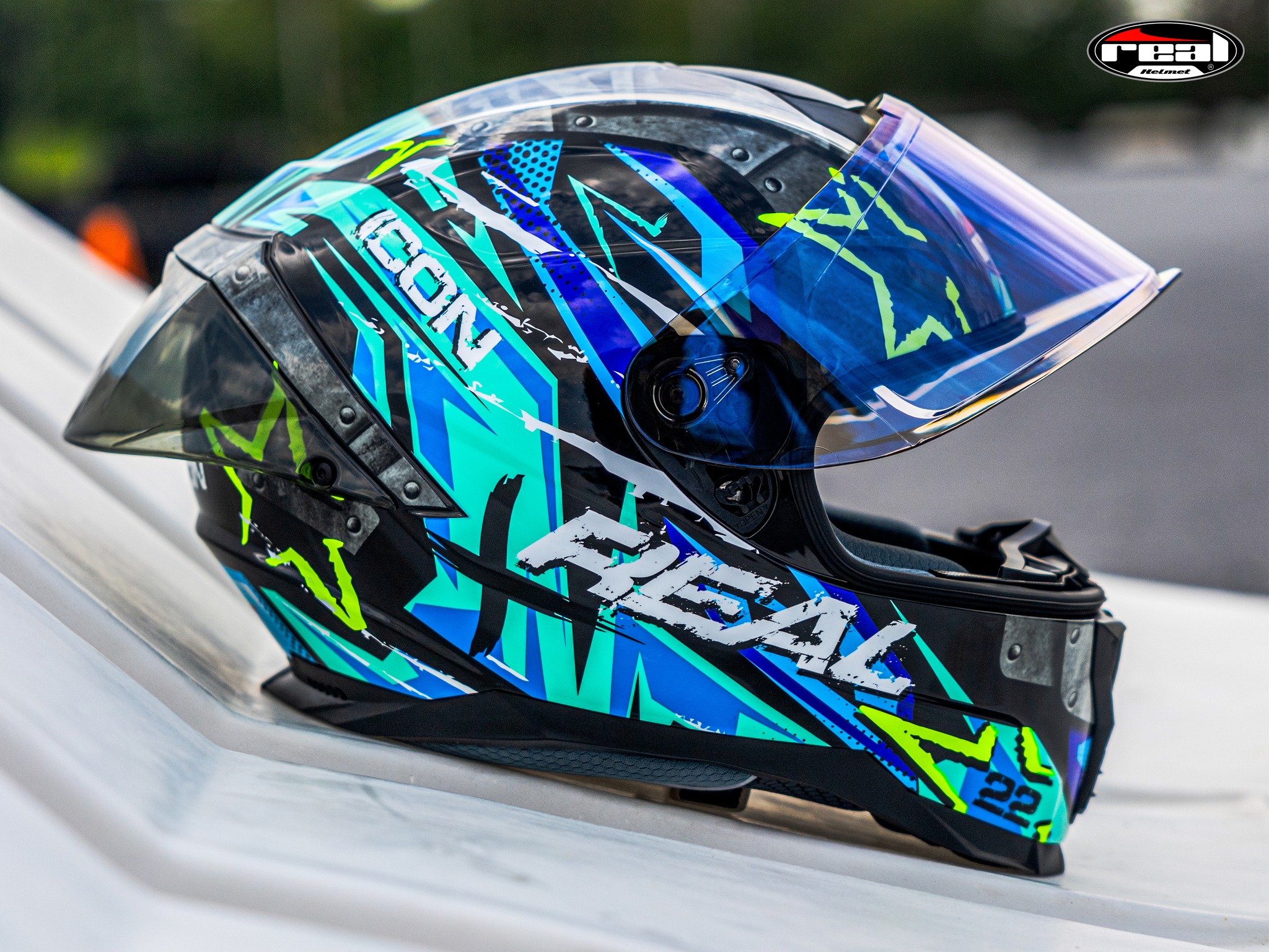 หมวกกันน็อค REAL รุ่น Falcon ลาย ICON สี ฟ้า