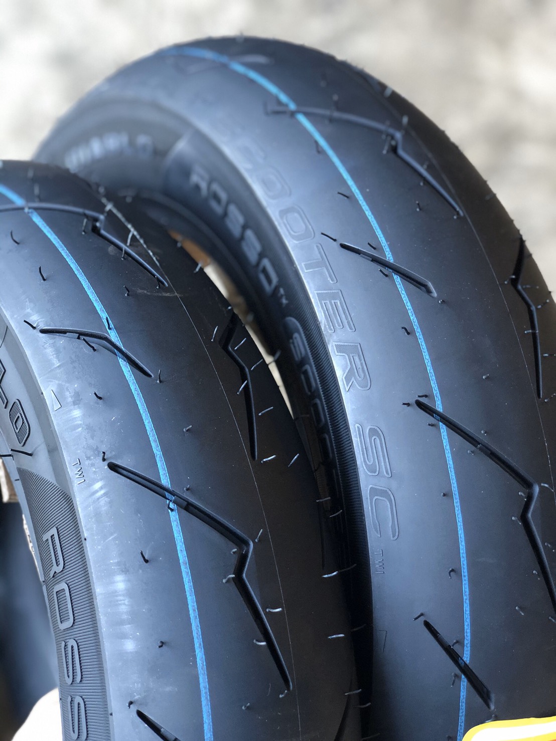 ยาง Pirelli Rosso Scooter Sc ขอบ 12 100/90 ราคา2300 120/80 ราคา2490