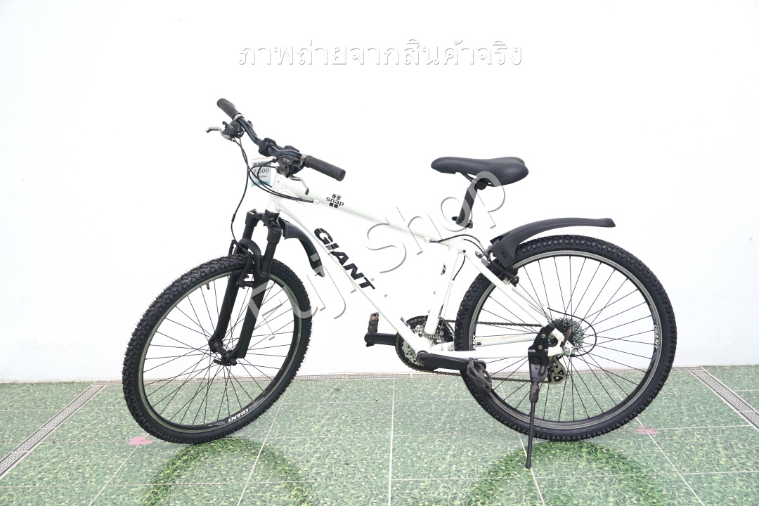 จักรยานเสือภูเขาญี่ปุ่น- ล้อ 26 นิ้ว - มีเกียร์ - มีโช๊ค - อลูมิเนียม - Giant Snap - สีขาว [จักรยานมือสอง]