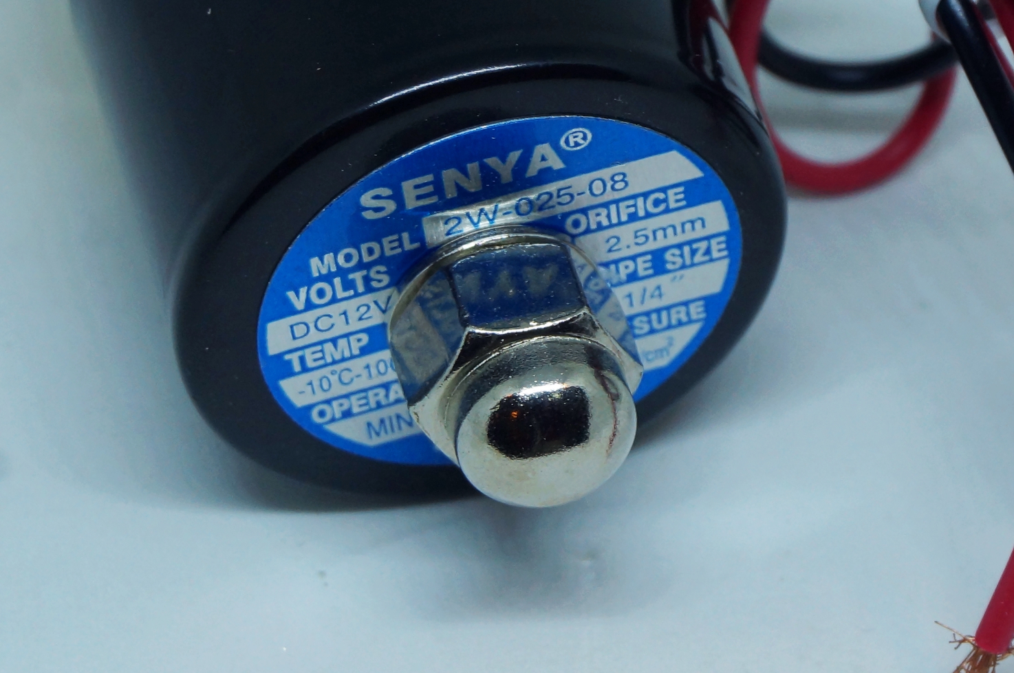 โซลินอยด์วาล์วทองเหลือง 12VDC 1/4" (2 หุน)