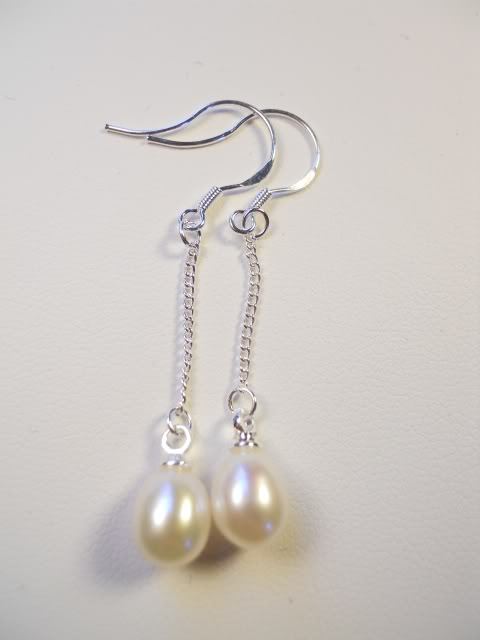 ต่างหูไข่มุกแท้ แบบโซ่ ก้านเงิน ทรงไข่ 8-9 มิล