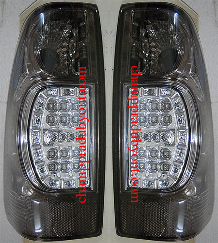 ไฟท้าย ISUZU D-MAX 07-11 SMOKE LED FITT