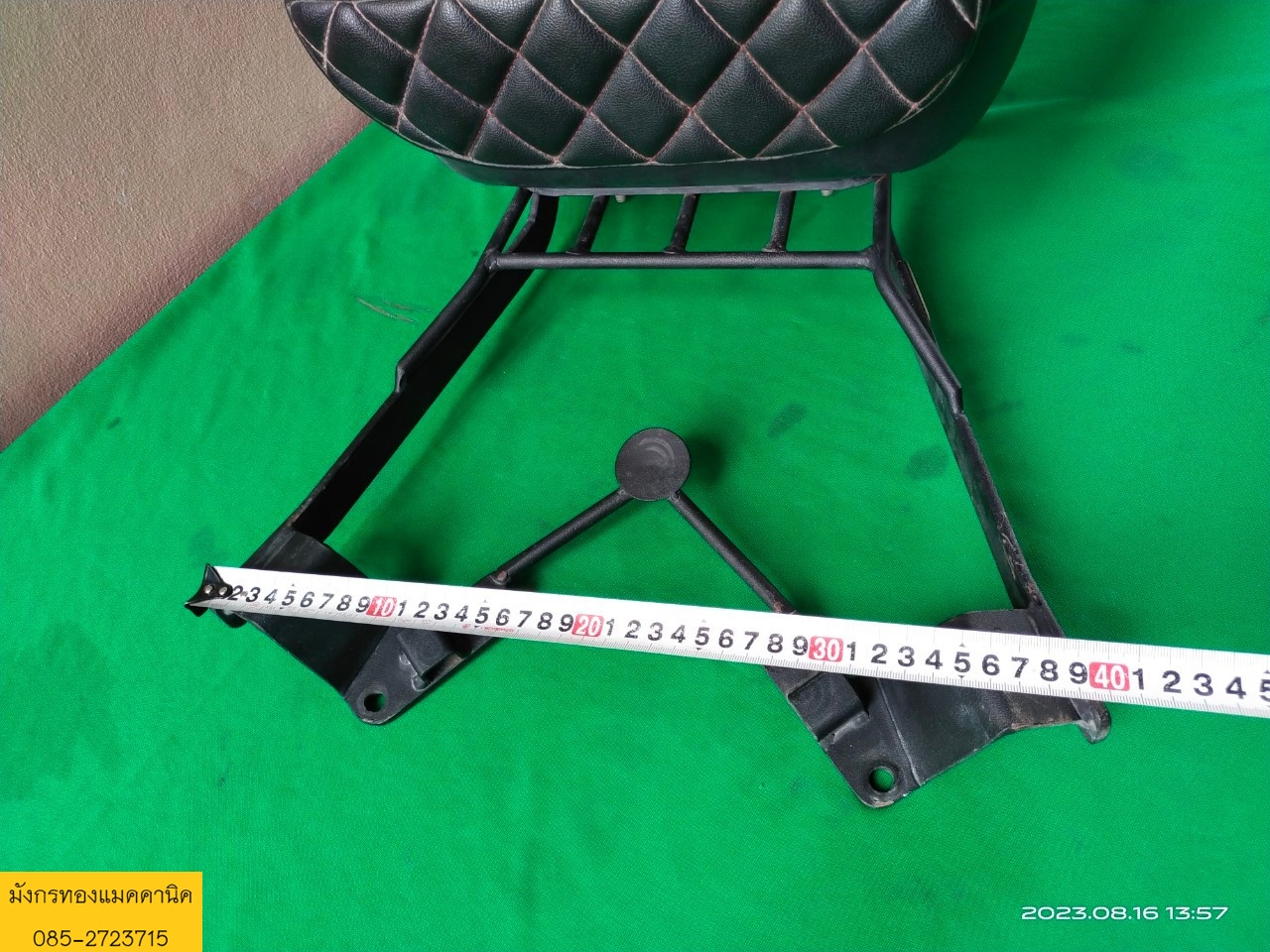 กล่องท้ายมอเตอร์ไซด์ ขนาด 35x37x30 ซม. พร้อมเหล็กยึดติดกับมอเตอร์ไซด์