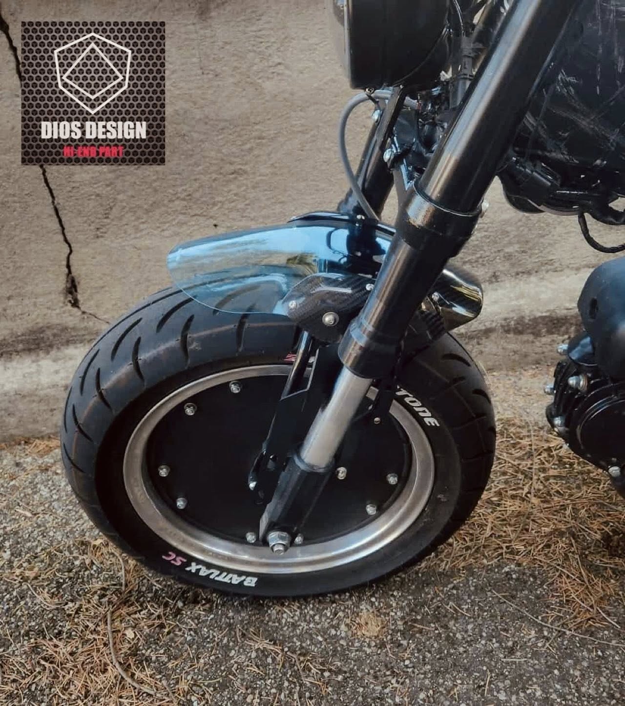 บังโคลนหน้าโหลด Dios design monkey125-DAX125 คาร์บอน 2490 บาท