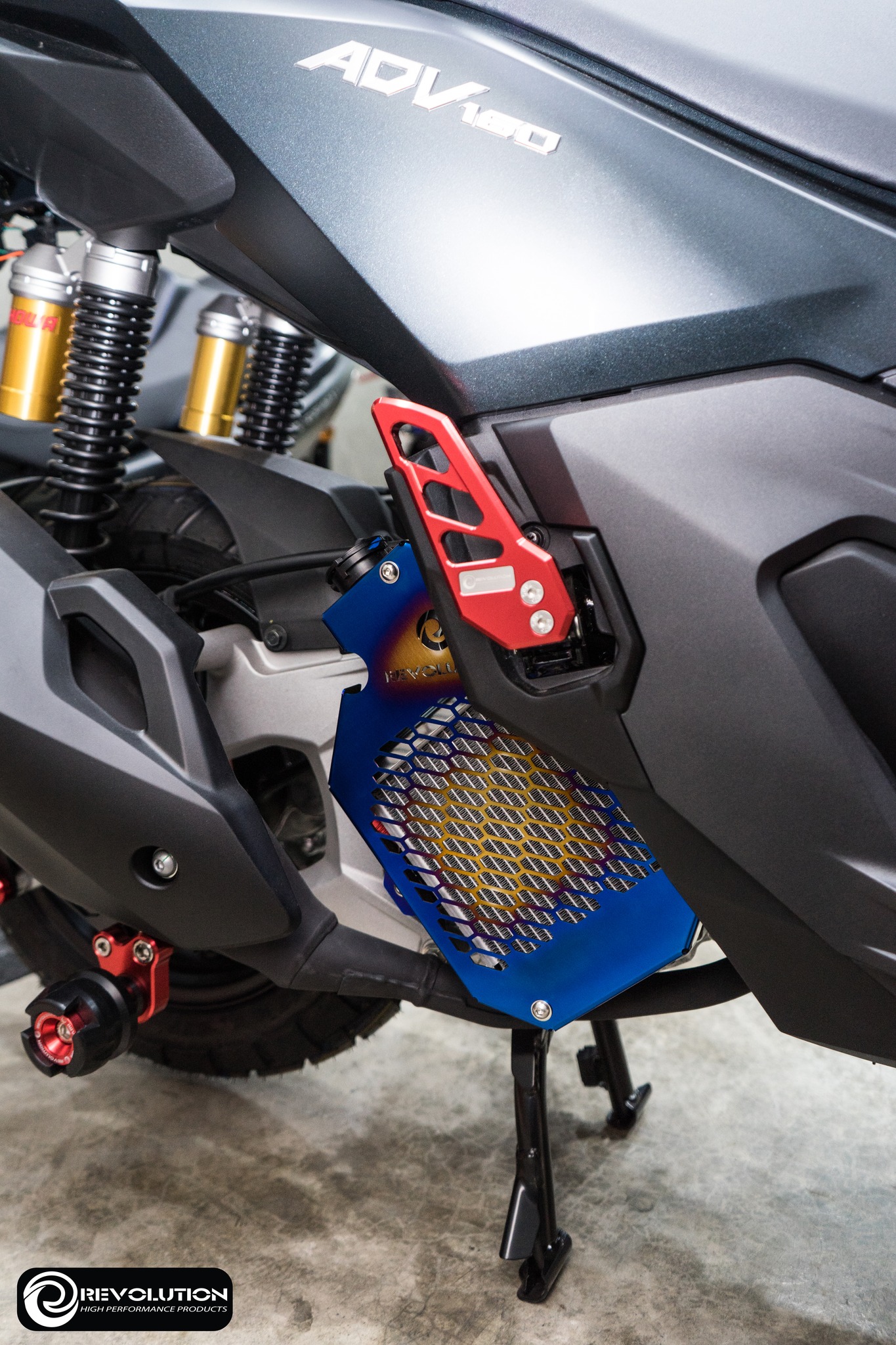 ตะแกรงหม้อน้ำ (สแตนเลสหนา 1.2 mm) REVOLUTION ADV-160/PCX-160/CLICK-160 ABS