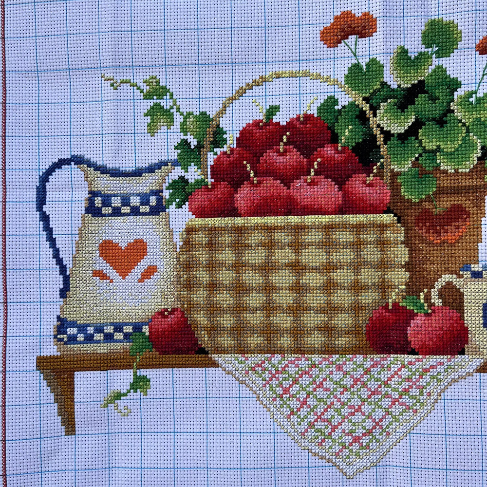 fruit-1021 *สินค้าหมด* ชุดปักครอสติช ลายตะกร้าแอปเปิ้ล 2 (ไม่มีเดินเส้น ผ้า11CTพิมพ์ลาย ปักครั้งละ 3 เส้นเล็ก ไม่มีผังลาย พิมพ์ลายบนผ้าชัด ปักบนผ้าได้เลย ) ขนาด 52*52 ซม.ผ้าครอสติช 11CTพิมพ์ลายปักบนผ้า ไหมคอตตอน 32 สี เข็ม