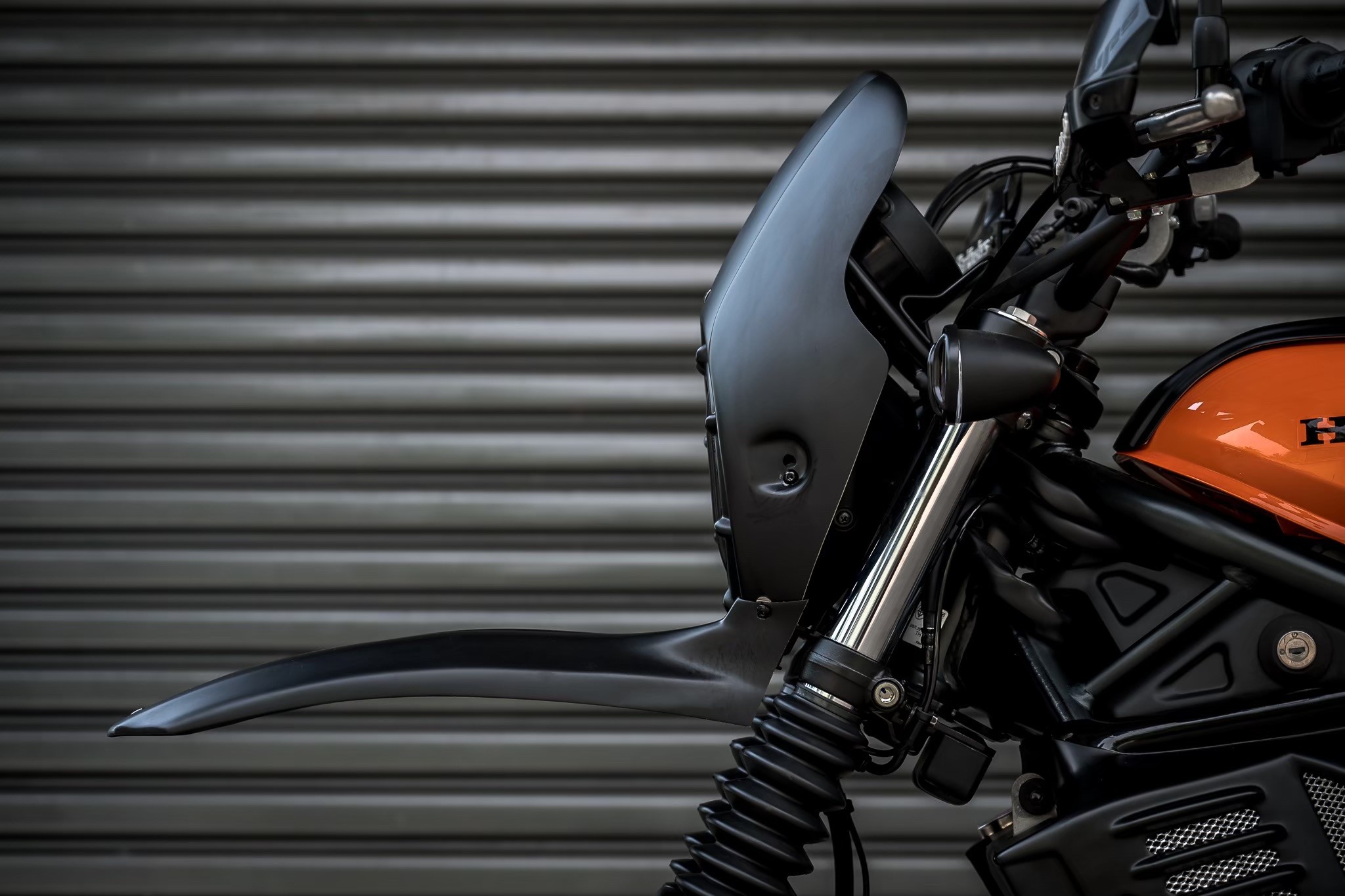 หน้ากาก Cl300,500 CL V1 MotolordD 2490฿ ( ในภาพ ไม่รวมตะแกรงไฟ )