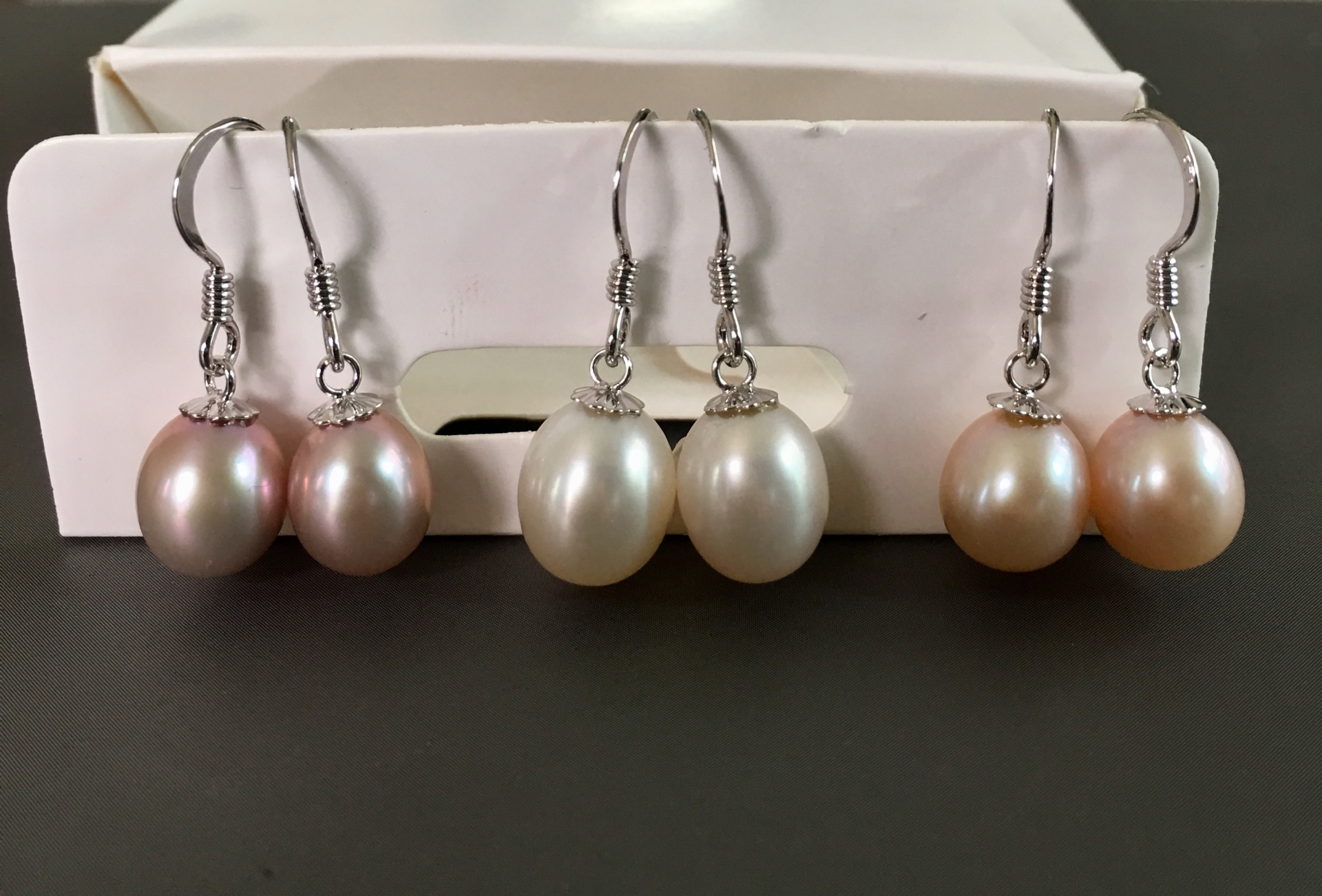 ต่างหูไข่มุกแท้ ก้านเงิน ทรงไข่ 8-8.5 มิล