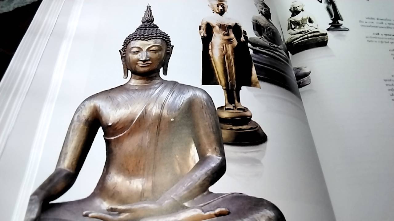 ลักษณะไทย พระพุทธปฏิมา