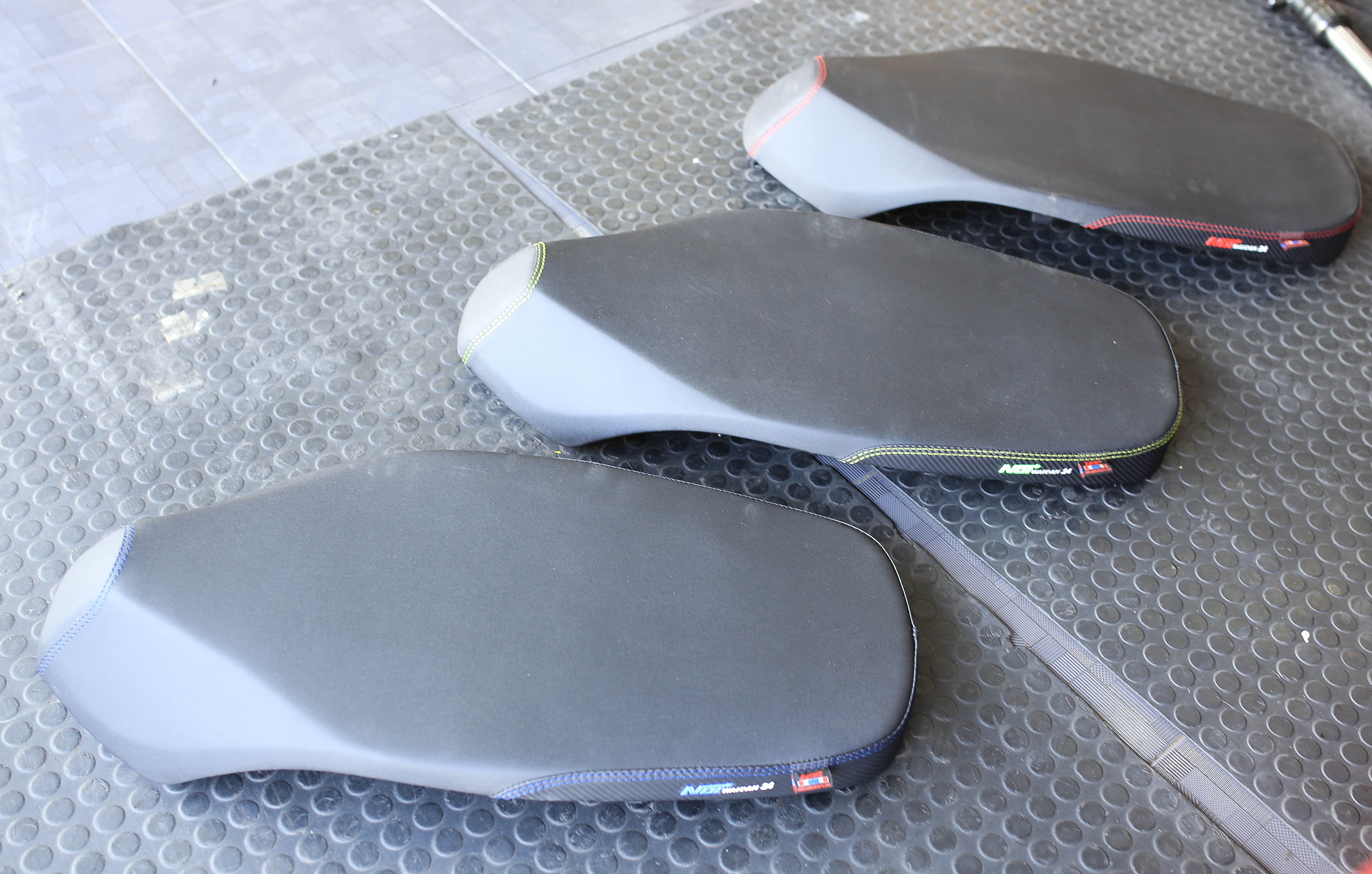 เบาะ Honda Giorno+ โครงเทียมตรงรุ่นเบาะทรงกระดาน หน่อยวัดด่าน ราคาขายขาด1000มีด้าย