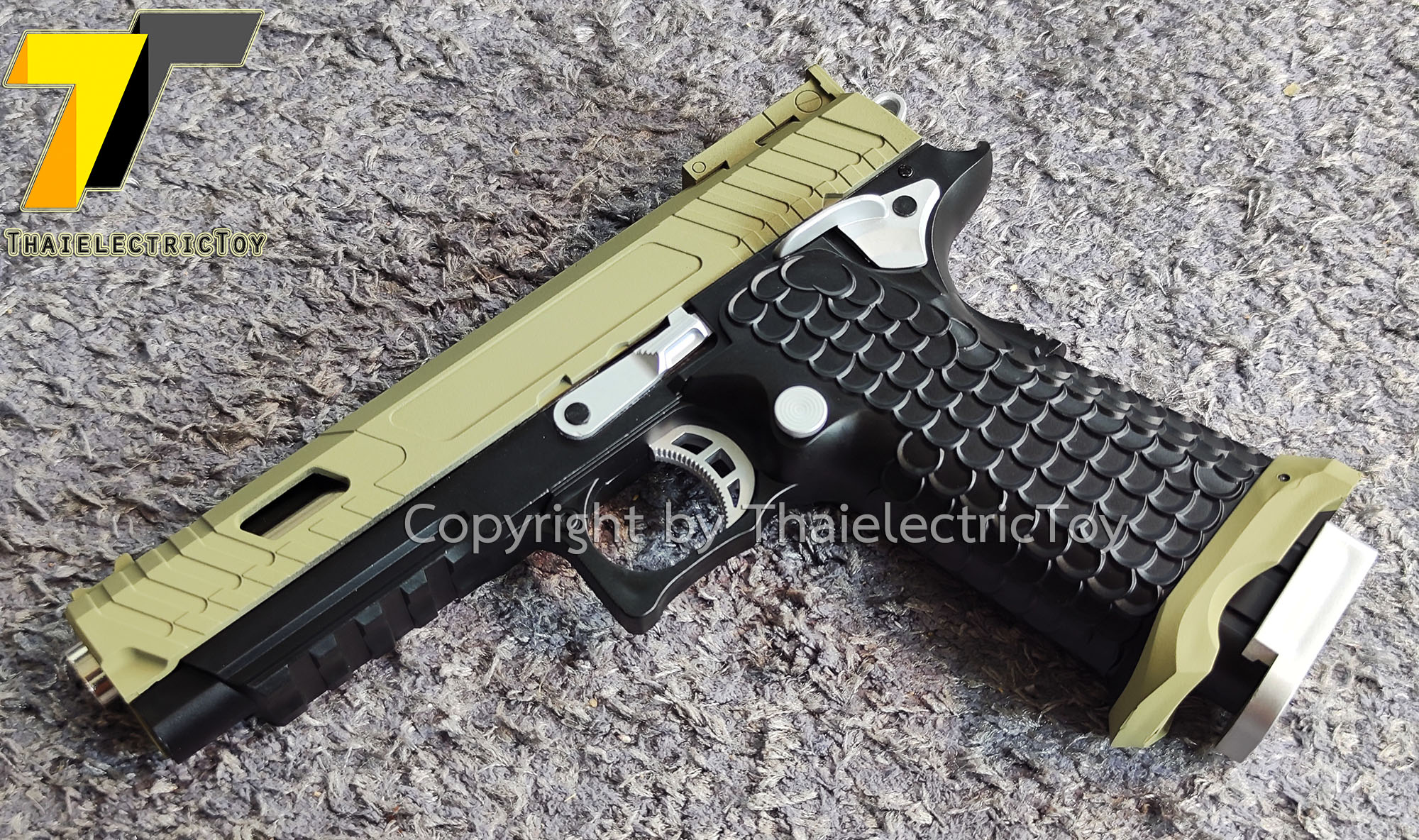 ปืนอัดลมพลาสติก Combat Master limited edition ชักยิงทีล่ะนัด ลำกล้องยาว 7.7 นิ้ว หนัก 303 กรัม แขวนสไลน์ได้ ใช้ลูกกระสุนพลาสติก 6 มิล