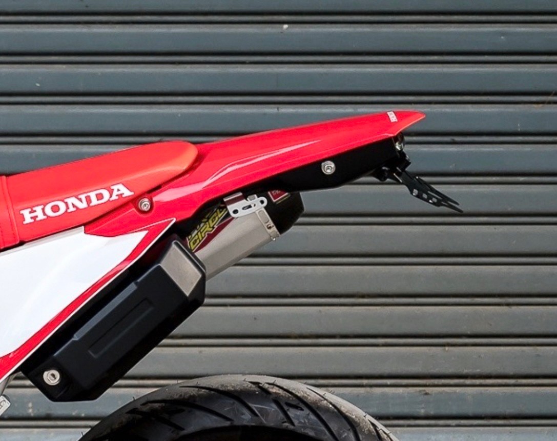 ชุดเซ็ทแผ่นปิดท้าย CRF300L MOTOZAAA พัอมท้ายสั้น Under Tray Tail CRF300L combo set 3900฿