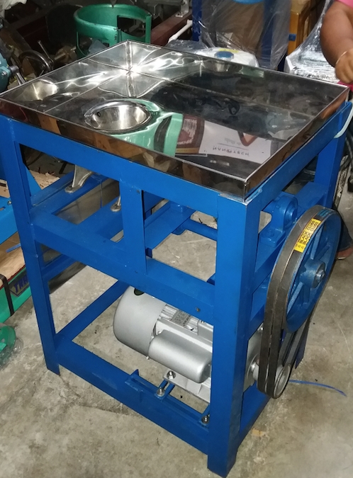 เครื่องบดเนื้อ เบอร์ 32 หัวสแตนเลส มอเตอร์ 1.0แรง รุ่นยกขอบสูง เครืองบดพริก บดหมู บดกะปิ บดไก่ บดโครงไก่ บดอาหารสัตว์