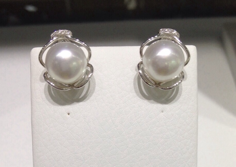 ต่างหูไข่มุก south sea 11-12 มิล ตัวเรือน 18k สีขาว เพชรแท้ น้ำ 97 เกรด AAA