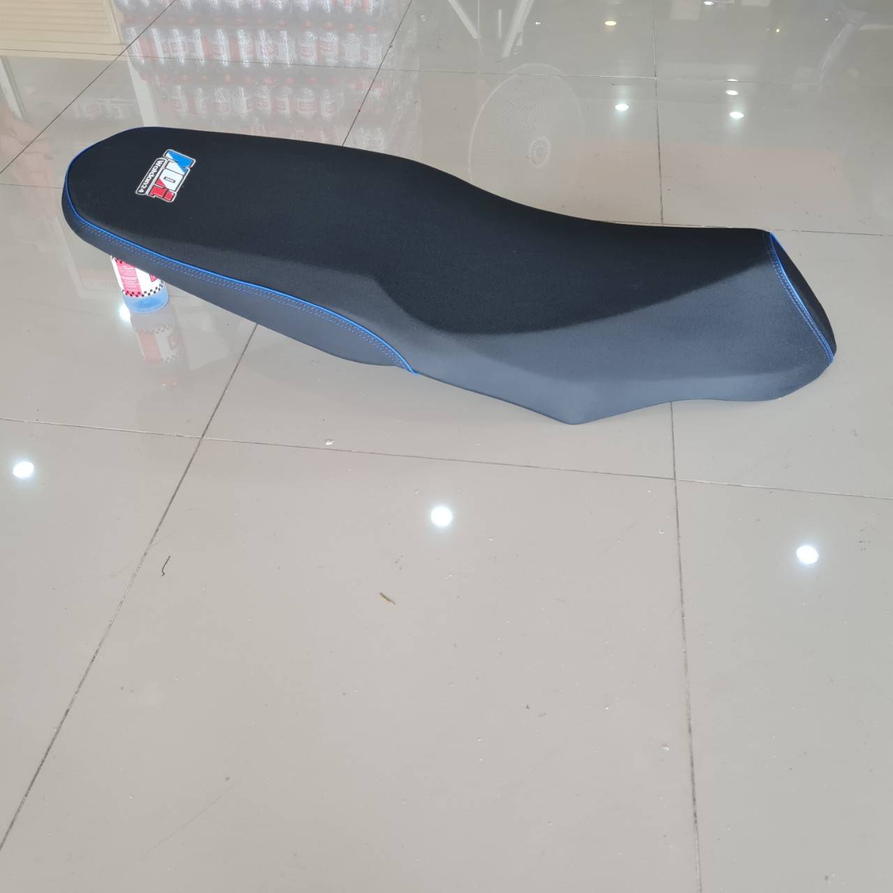 เบาะแต่ง Xmax 300 ทรงปาดบาง (โครงเทียม) by Noi Watdan