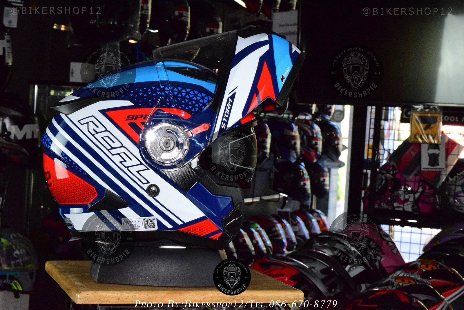 หมวกกันน็อคReal รุ่น Storm SP2 สี white-blue-red