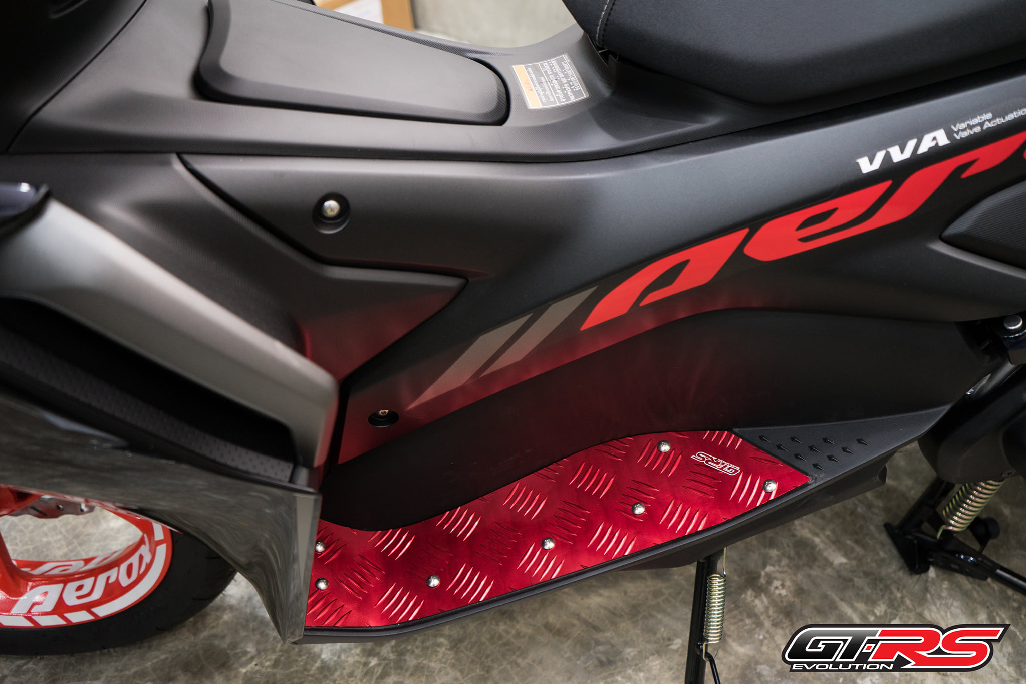 แผ่นรองพื้น(มีเนียม) GTRS AEROX-155 NEW 2021 ราคา600