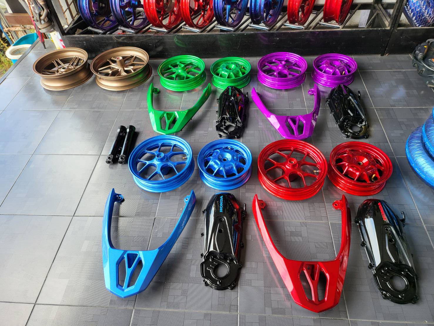 ล้อ-จับหลัง-แคร้ง ทำสี พร้อมสับ HONDA LEAD 125