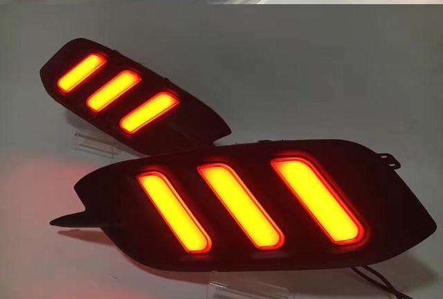 ไฟทับทิมกันชนท้าย HONDA CIVIC 2016-2017 แดง LED ทรง MUSTANG