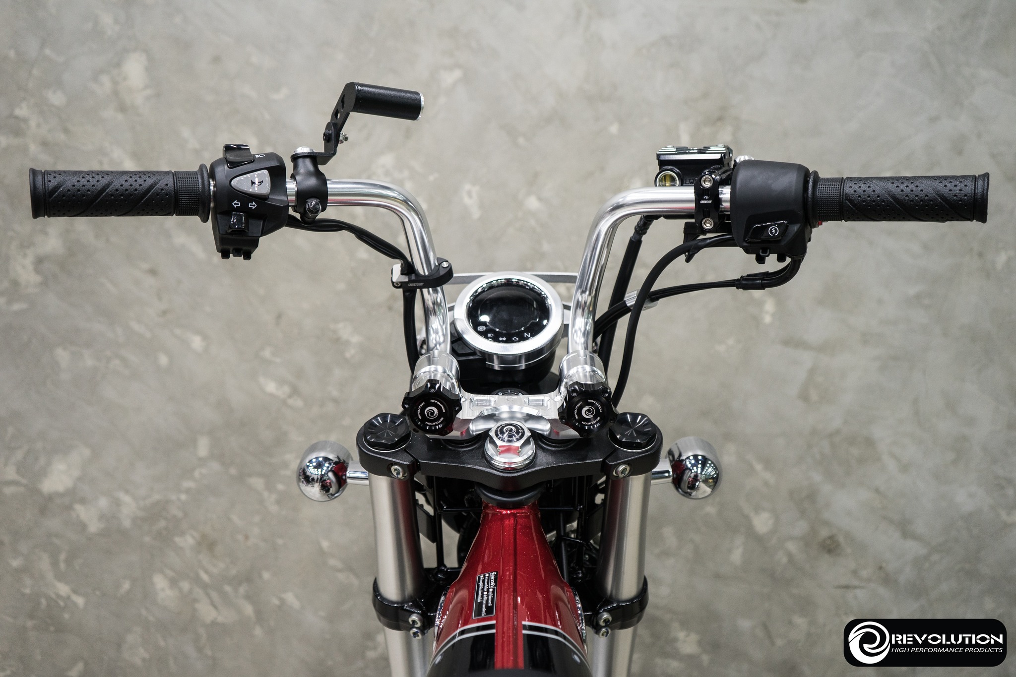 แฮนด์พร้อมแผงคอ+ประแจ CNC ปรับได้ REVOLUTION ST-125Dax/MONKEY-125 (4-5เกียร์)