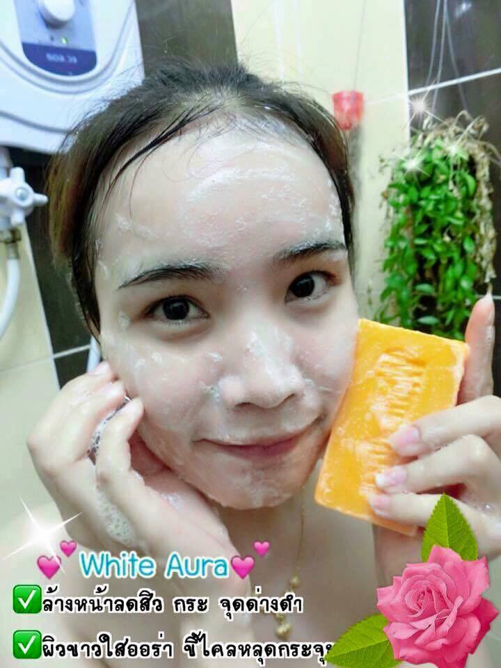 White Aura Miracle Carrot Soap สบู่ไวท์ออร่า สารสกัดจากแครอทแท้ 100% บำรุงผิว ฆ่าสิว ผิวกระจ่าง ขนาด 160 กรัม (1 ก้อน)