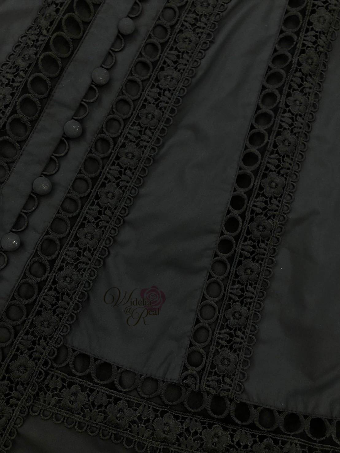 Dress สายเดี่ยวตัวยาว ท่อนบนปักฉลุทั้งตัวเพิ่มความเซ็กซี่