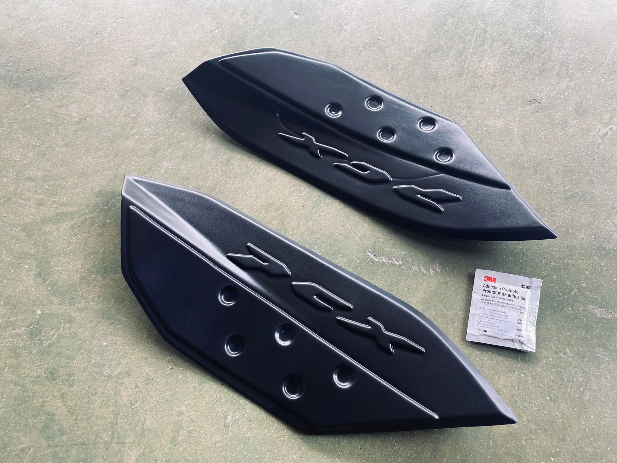 ติดข้างวางเท้า AsurA PCX160 ราคา2500