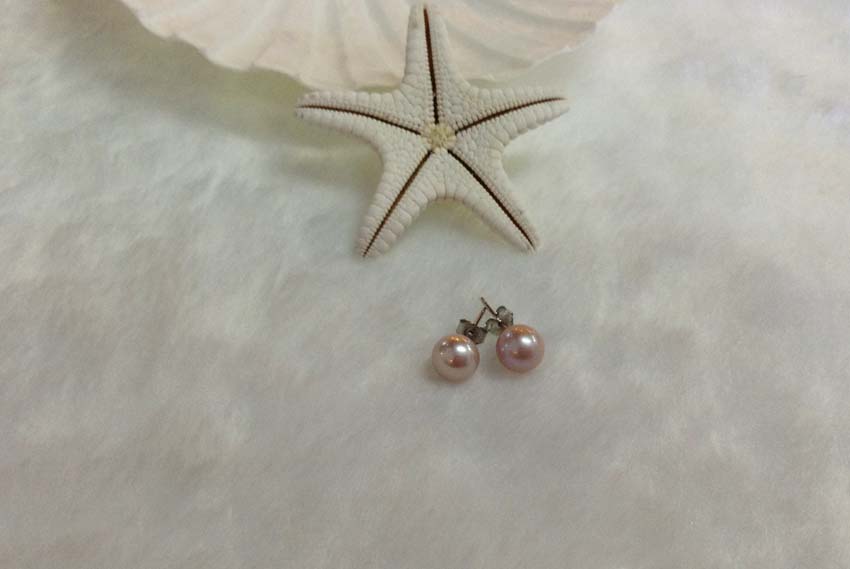 ต่างหูไข่มุกแท้ 7-7.5 มิล กลม ก้านเงินแท้ สีม่วง