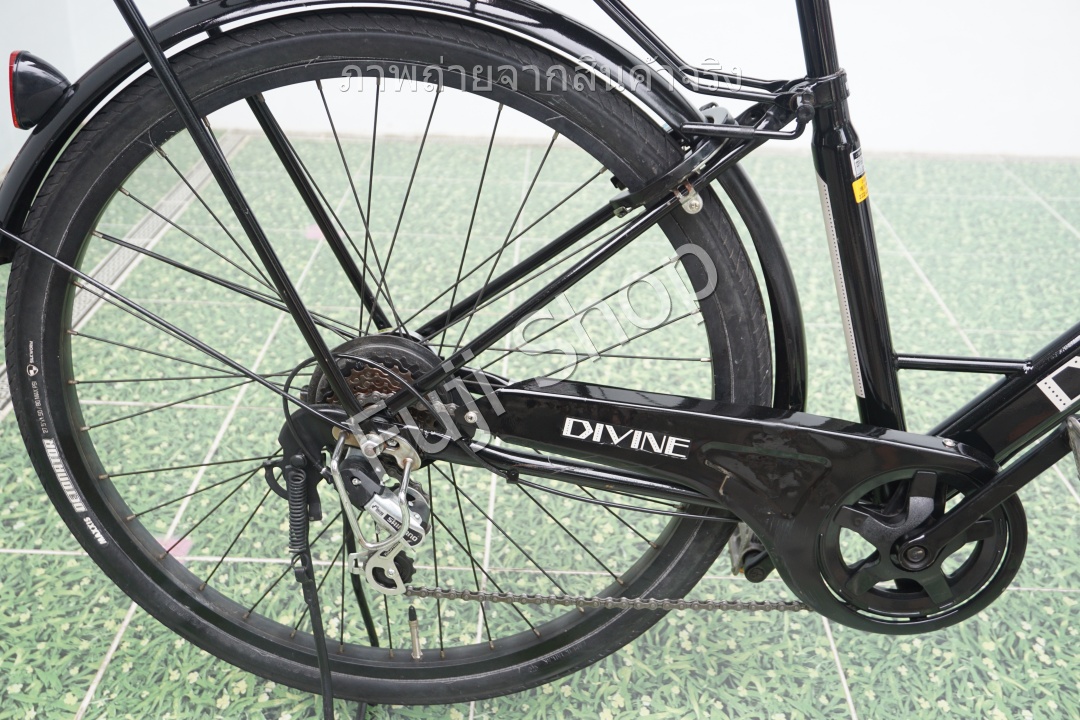 จักรยานแม่บ้านล้อโต ญี่ปุ่น - ล้อ 27.5x1.95 - เกียร์ 6 สปีด - ไฟหน้าอัตโนมัติ - Divine - สีดำ [จักรยานมือสอง]